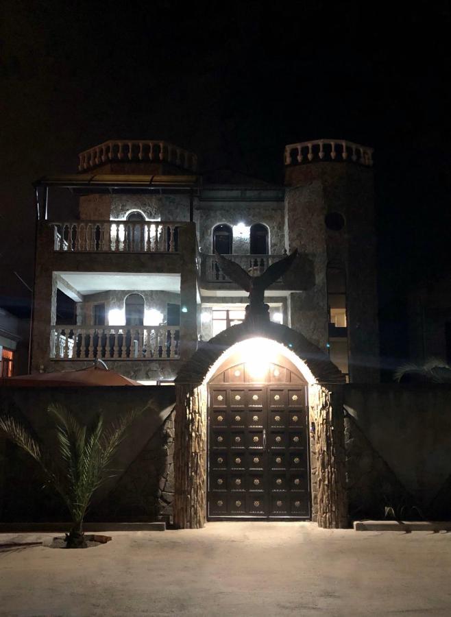 Гостевой Дом Siella Sukhumi Exterior foto